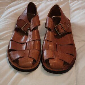 TOMMY BAHAMA "MAHOGANY"  Leather Fisherman Sandal 9 Med